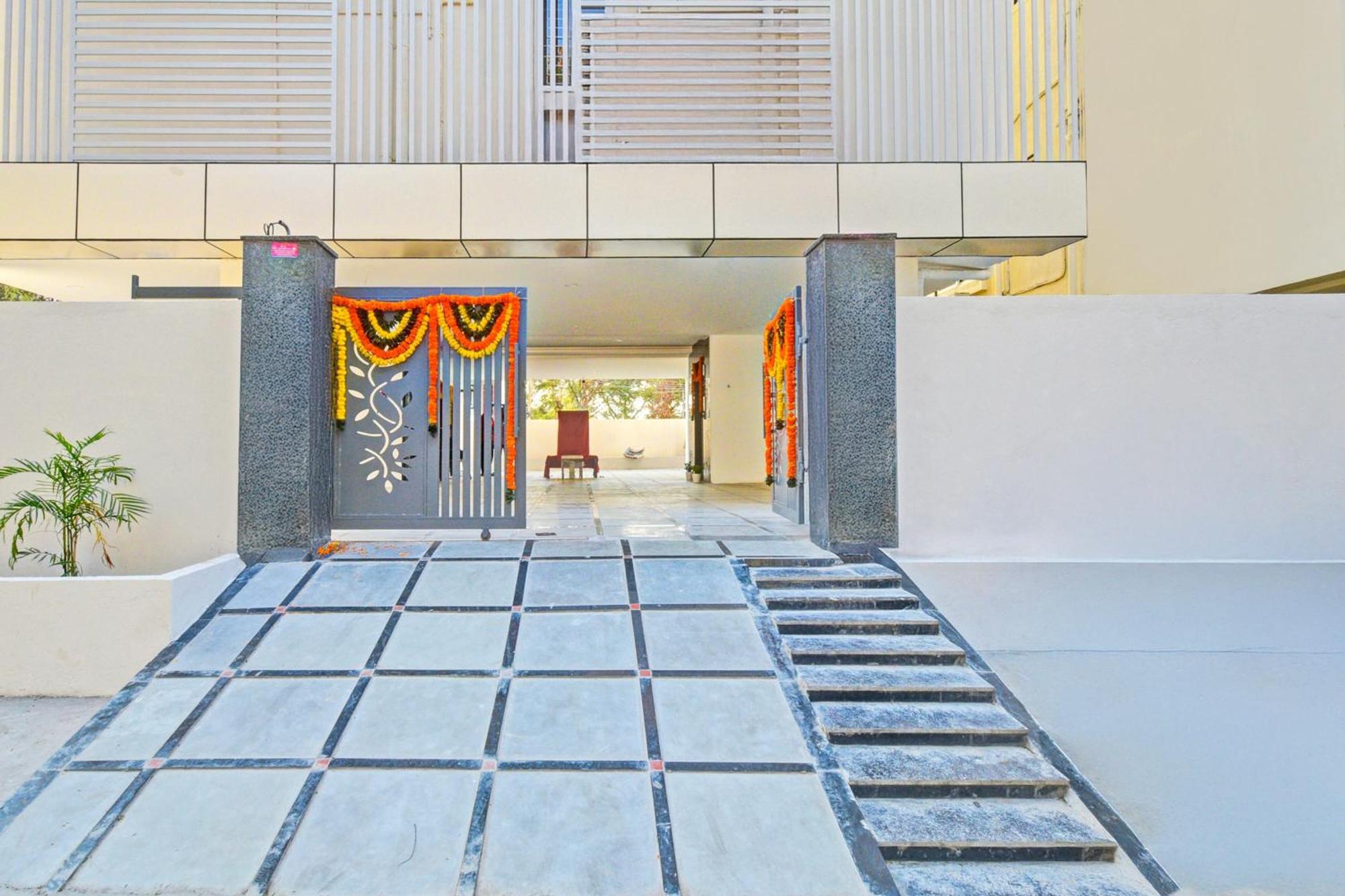Super Townhouse Oak Suchitra Kompally Road Formerly Sun Moon Hotels Trimulgherry المظهر الخارجي الصورة