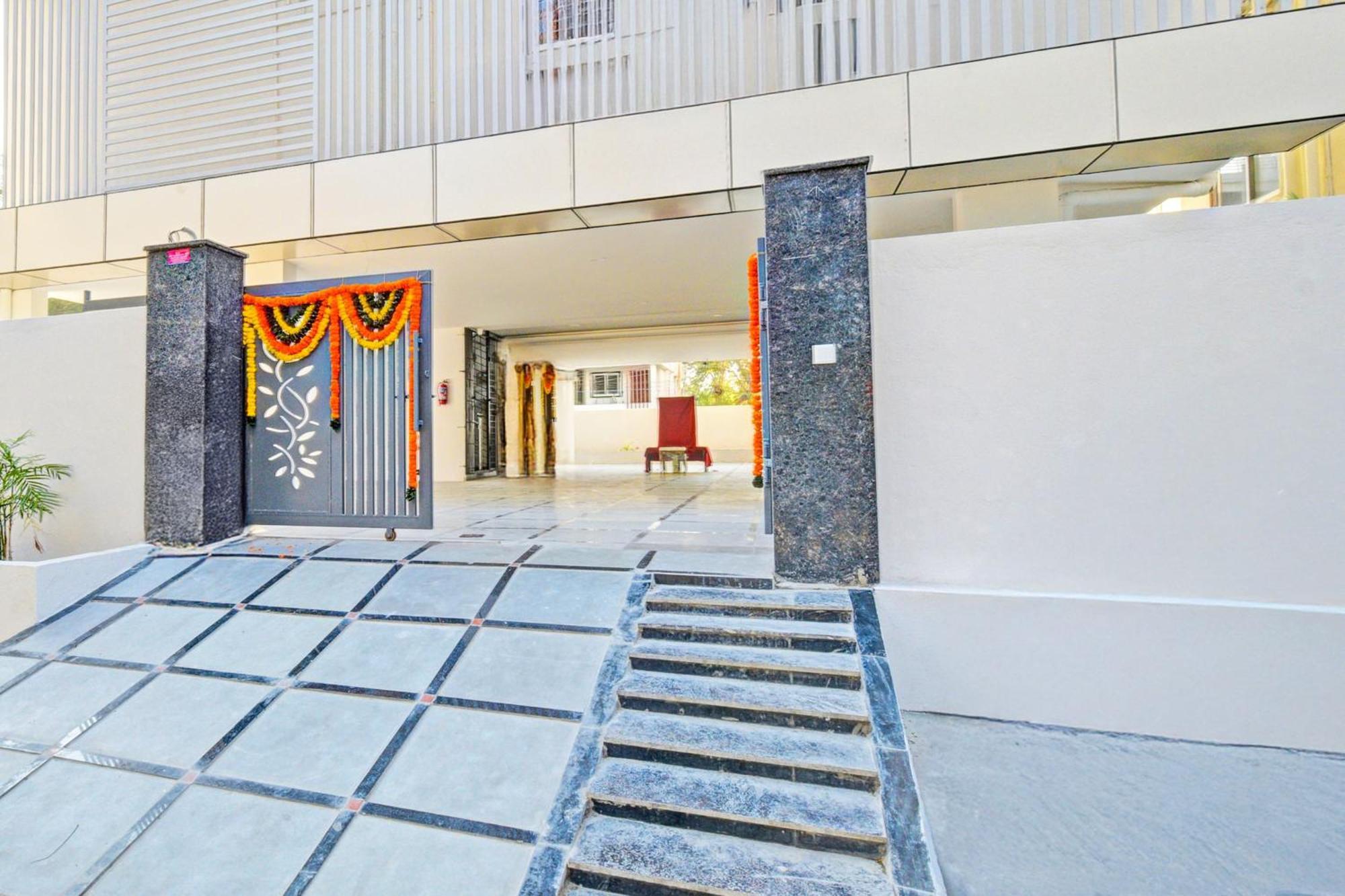 Super Townhouse Oak Suchitra Kompally Road Formerly Sun Moon Hotels Trimulgherry المظهر الخارجي الصورة